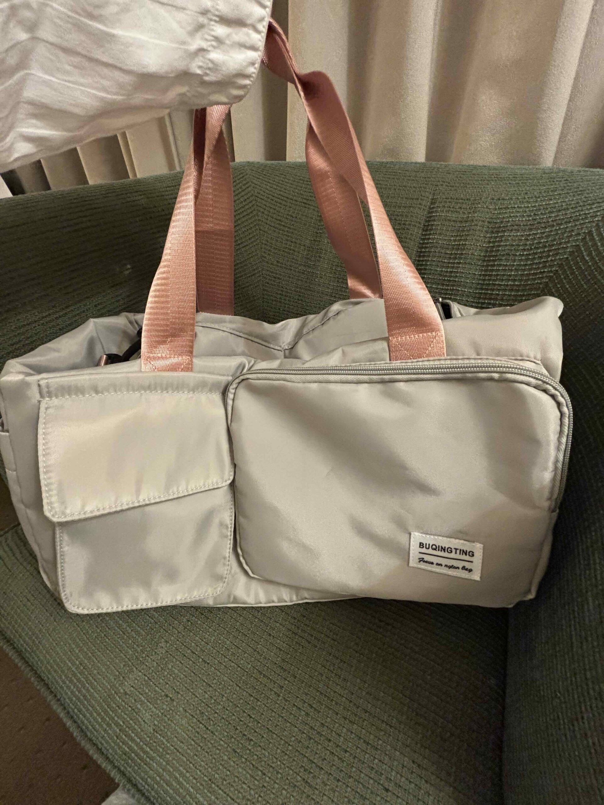 1泊旅行に使った軽量トラベルバッグ(ホテルステイ用)